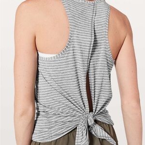 Lululemon tank top size 4